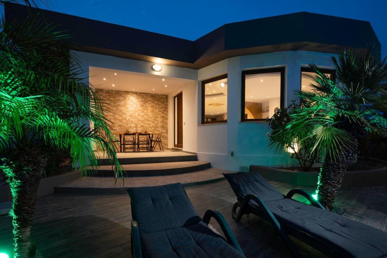 Maia Luxury Pool Villa アファンドウ エクステリア 写真